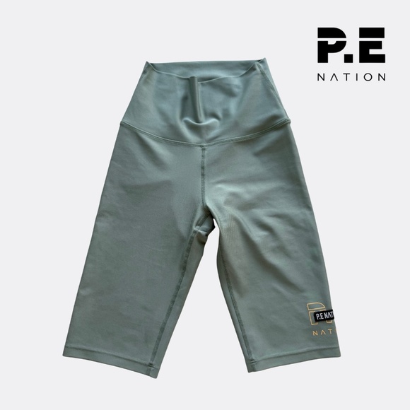 P.E Nation Women’s Green Workout Stretch Shorts – Size XS – Excellent Condition - Picture 1 of 5